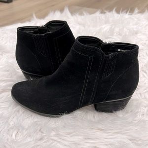 Blondo Waterproof Suede Booties